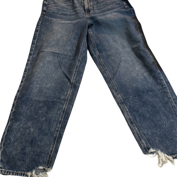 American Eagle relaxed mom Jean. EUC size 10 - Picture 4 of 5